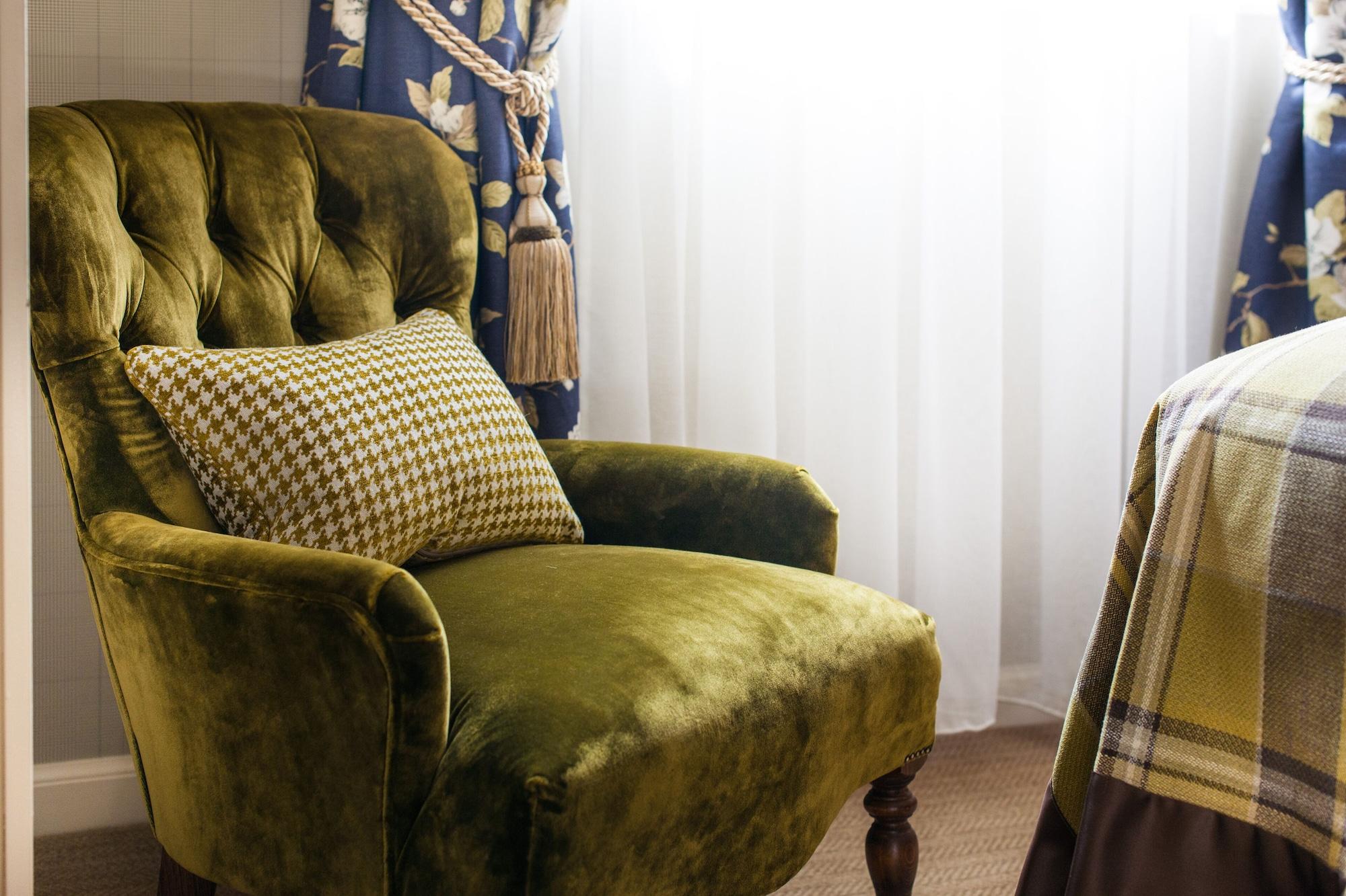 Balmoral Arms Hotel Балатър Екстериор снимка