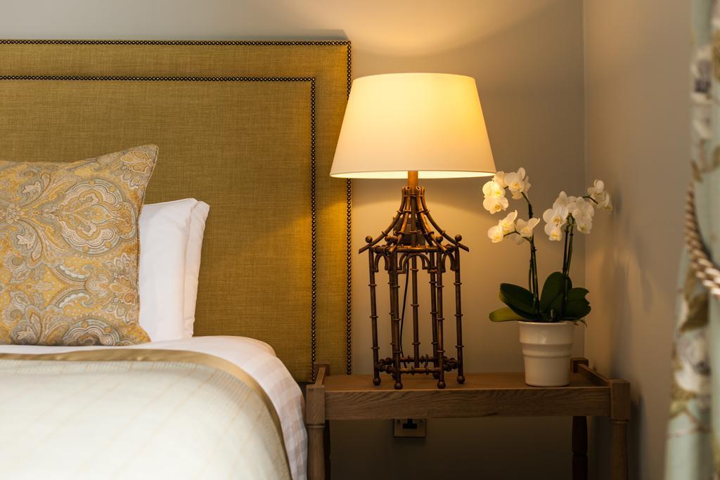 Balmoral Arms Hotel Балатър Екстериор снимка